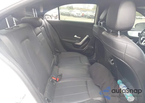 2019 Mercedes-Benz A 220 4Matic из США, поврежденный, VIN WDD3G4FB1KW030381